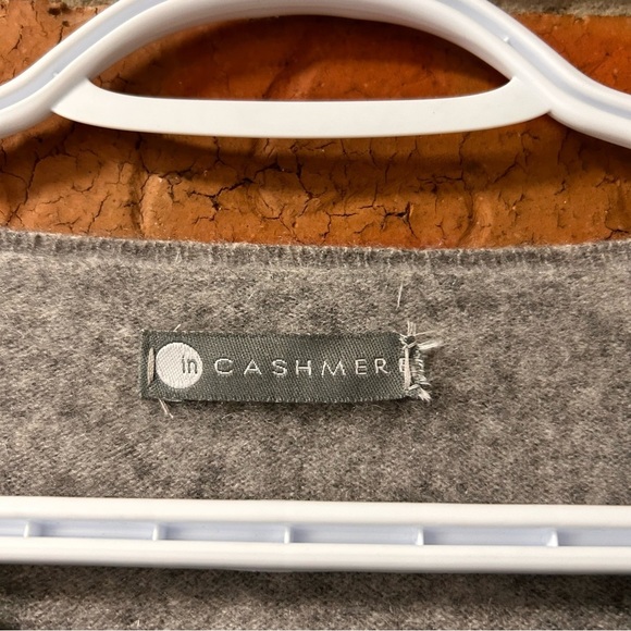 InCashmere Gray 100% Cashmere Women's Sweater - Picture 2 of 4